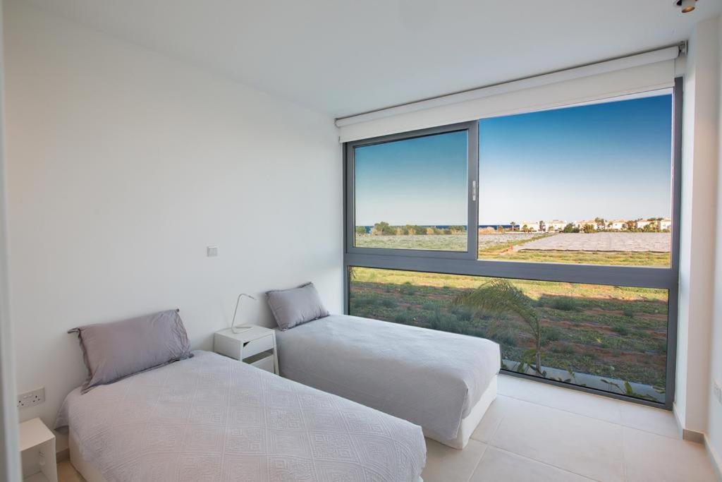 The White H Villa, Protaras, Fresh And Peaceful 帕拉利米尼 外观 照片