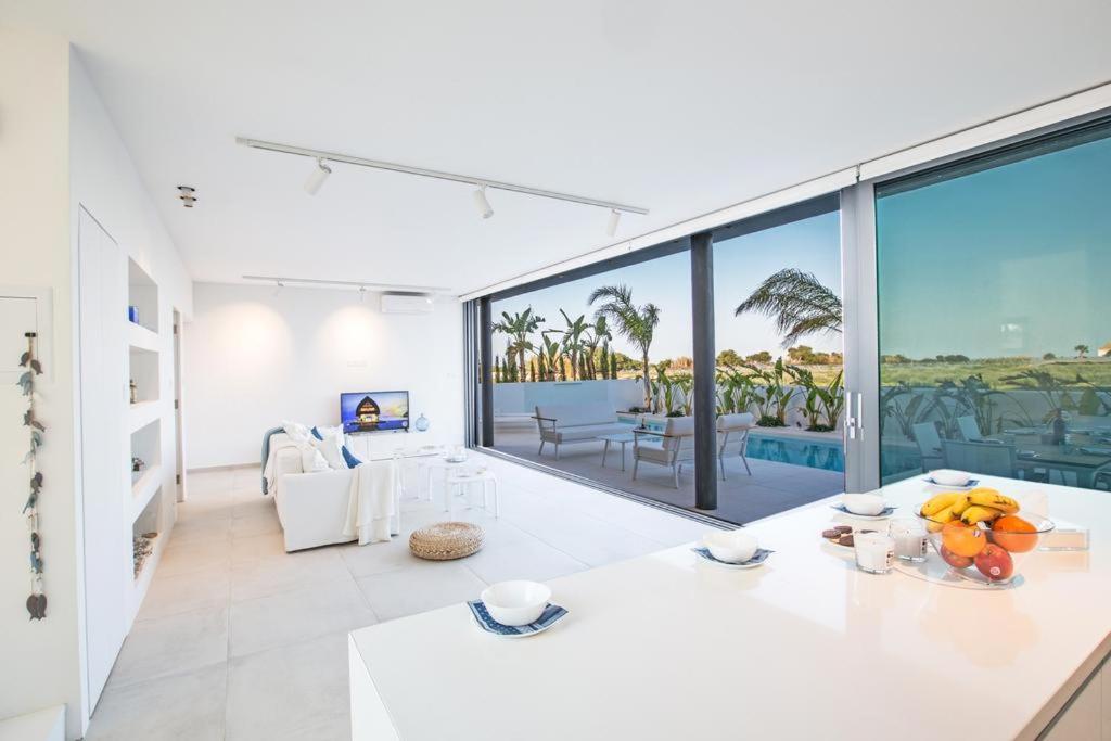 The White H Villa, Protaras, Fresh And Peaceful 帕拉利米尼 外观 照片