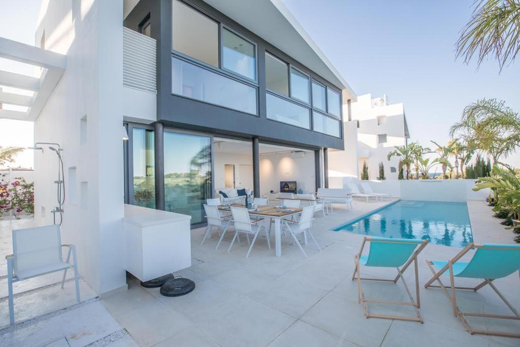 The White H Villa, Protaras, Fresh And Peaceful 帕拉利米尼 外观 照片
