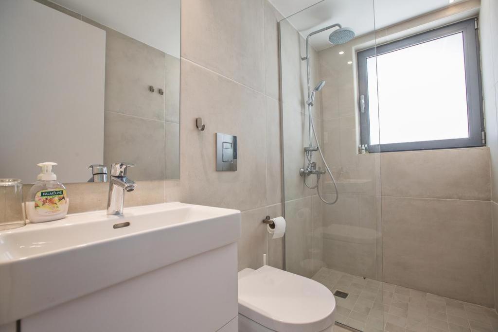The White H Villa, Protaras, Fresh And Peaceful 帕拉利米尼 外观 照片