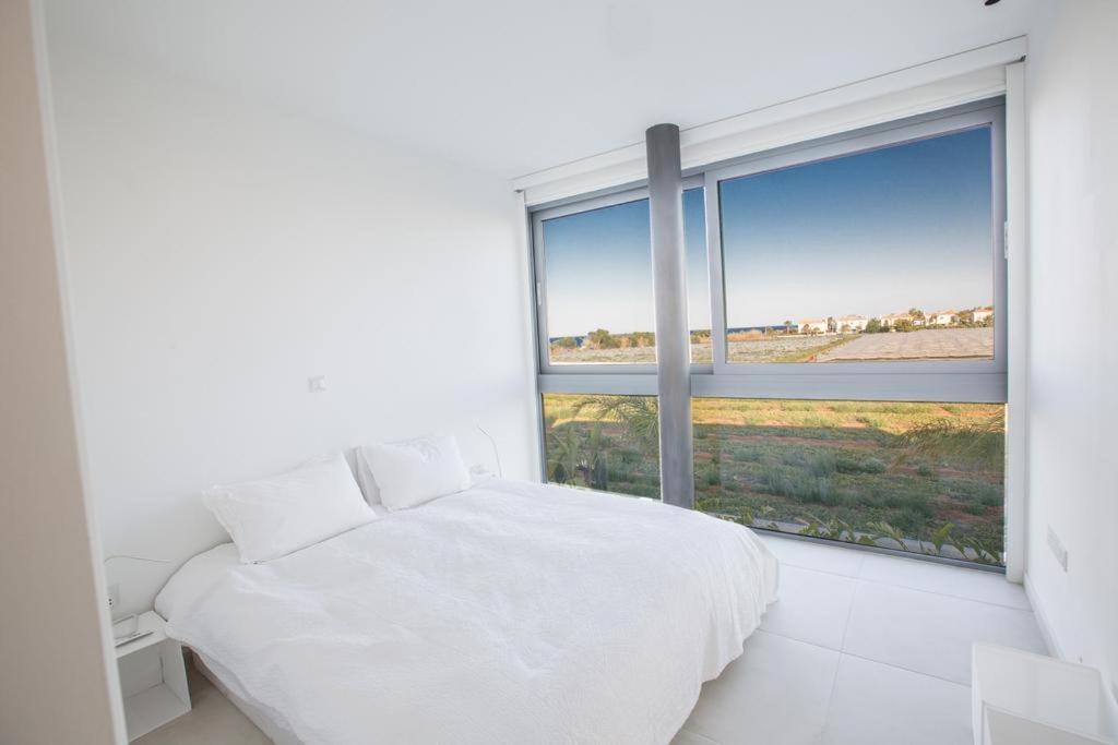 The White H Villa, Protaras, Fresh And Peaceful 帕拉利米尼 外观 照片