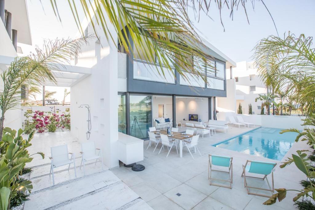 The White H Villa, Protaras, Fresh And Peaceful 帕拉利米尼 外观 照片